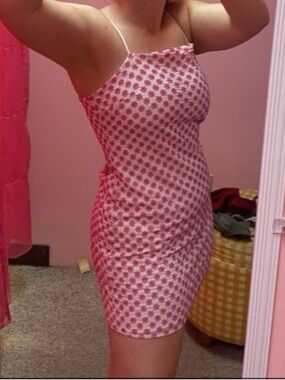 Trixxi Pink and White Floral Midi Dress